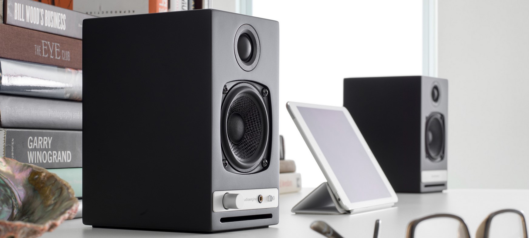 which-to-choose-wired-or-wireless-speakers